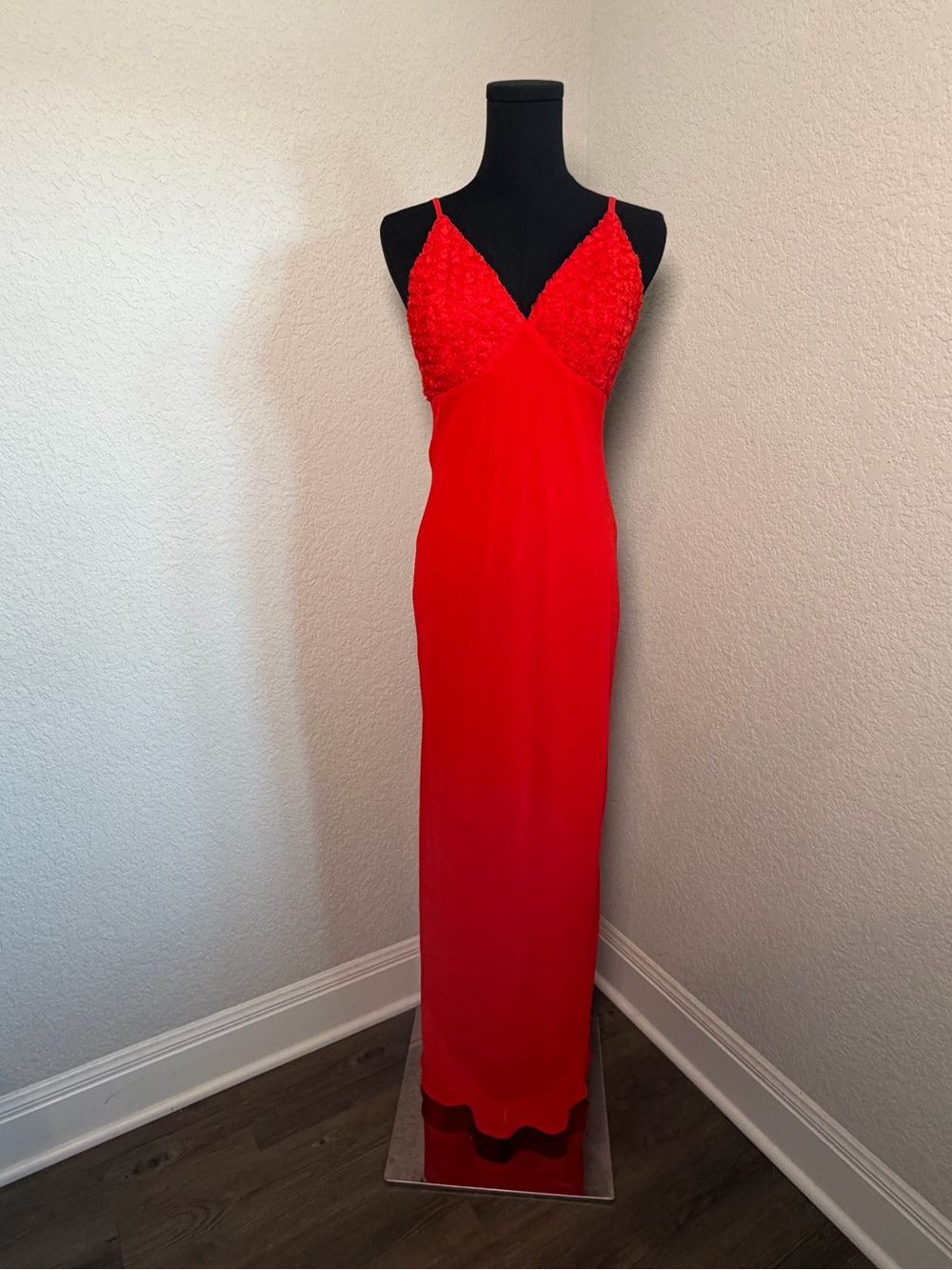 wild fable Red Spaghetti Strap Maxi Dress with Textured Bodice